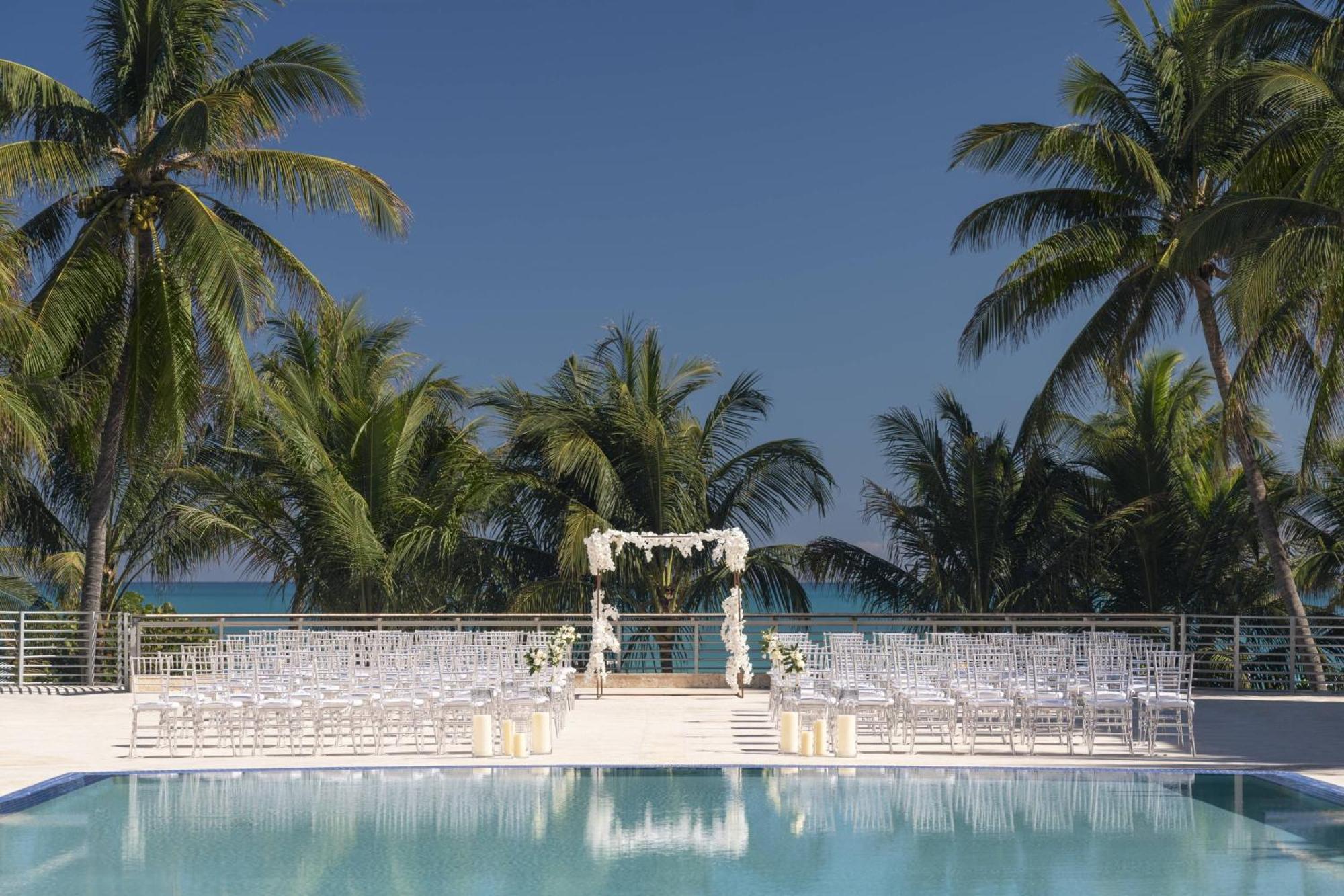 The Ritz-Carlton, South Beach Hotel Miami Beach Exterior photo